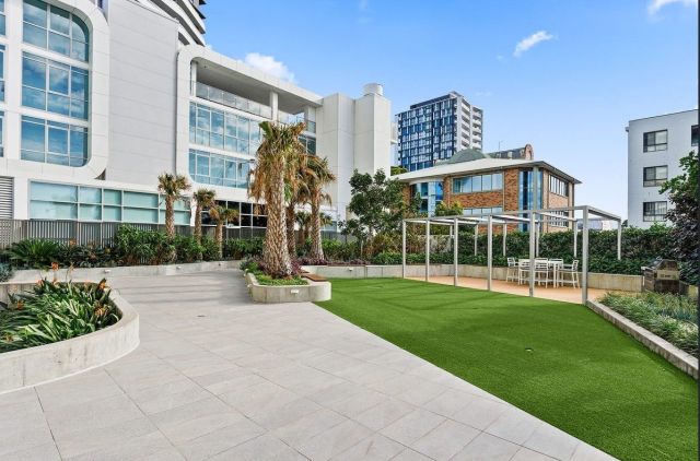 303/10 Regent Street, Wollongong - photo 3